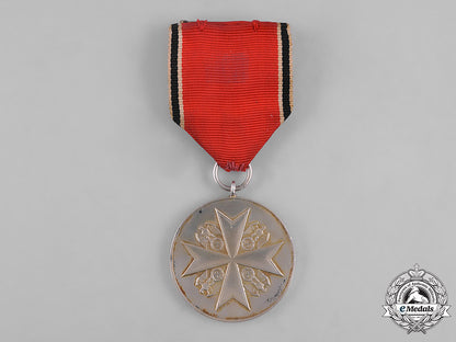 germany,_third_reich._an_order_of_the_german_eagle,_merit_medal_in_silver,_by_the_official_berlin_mint_c19-8521_2_1_2_1_2
