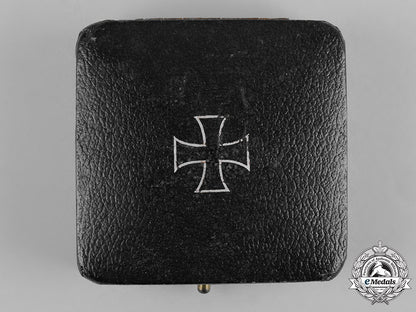 germany,_wehrmacht._a1939_iron_cross_i_class_with_case_c19-8550_2_1