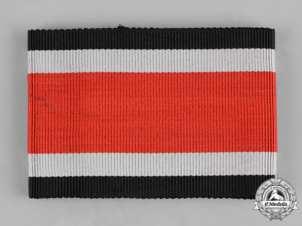 germany,_third_reich._a_knight’s_cross_of_the_iron_cross_case_and_ribbon_c19-8578