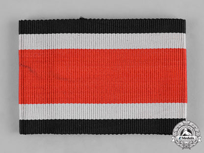 germany,_third_reich._a_knight’s_cross_of_the_iron_cross_case_and_ribbon_c19-8578