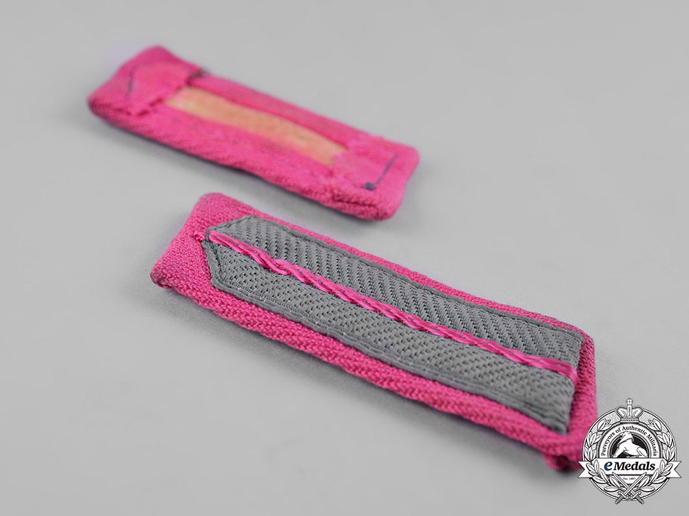 germany,_feuerschutzpolizei._a_set_of_fire_protection_police(_feuerschutpolizei)_volunteer_collar_tabs_c19-8584_1