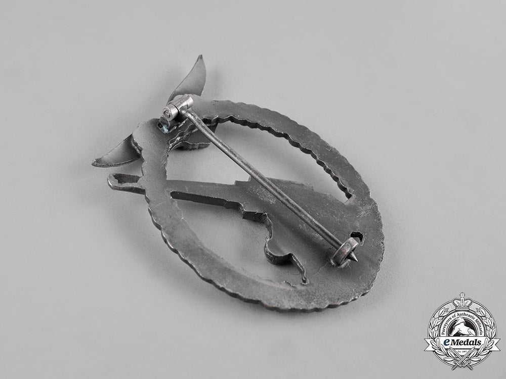 germany,_luftwaffe._a_luftwaffe_flak_badge,_post-1957_reissue_c19-8597