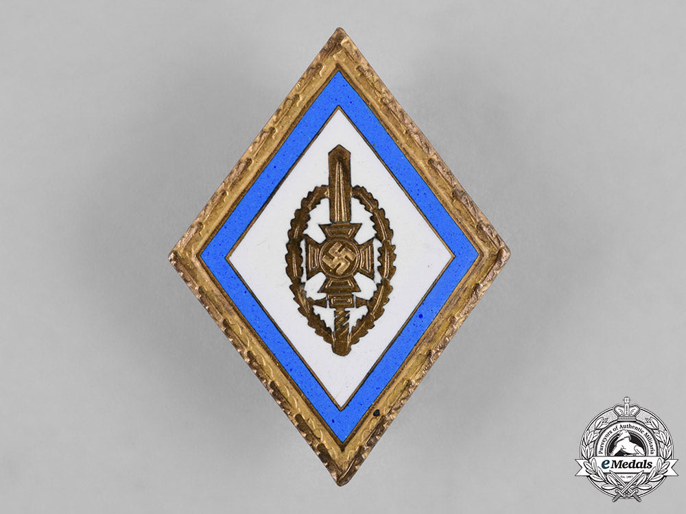 germany,_nskov._a_national_socialist_war_victims_care(_nskov)_gold_honour_badge_with_oak_leaves_c19-8653_1