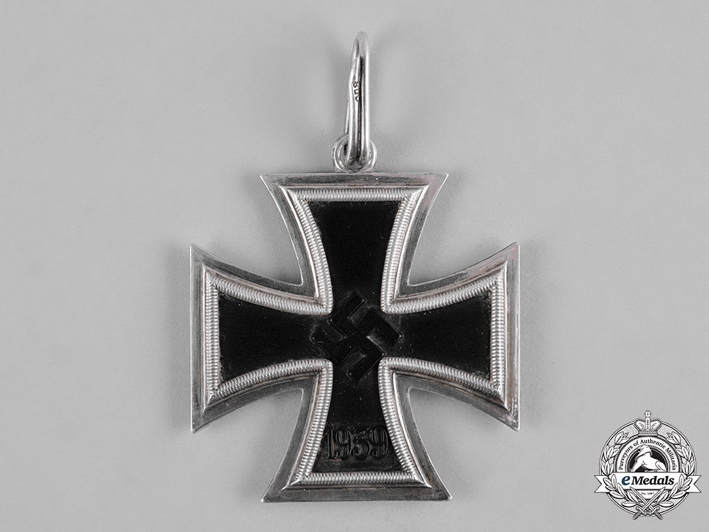 germany,_wehrmacht._a_knights_cross_of_the_iron_cross,_by_c.e._juncker_c19-8732_1