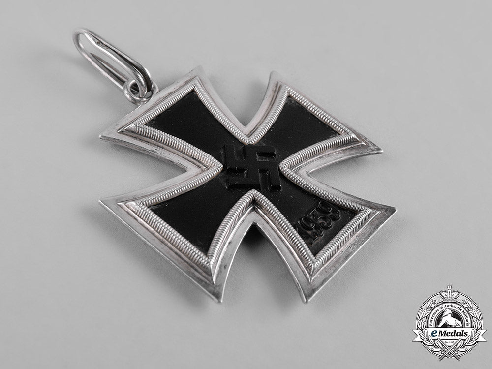germany,_wehrmacht._a_knights_cross_of_the_iron_cross,_by_c.e._juncker_c19-8734_1