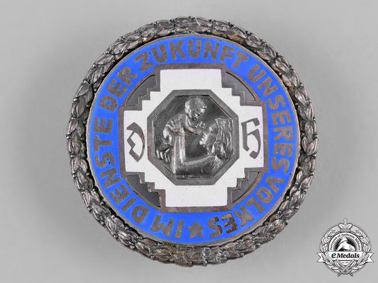germany,_third_reich._a_midwives_association_membership_badge_c19-8843