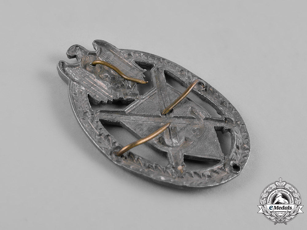 germany,_wehrmacht._a_pair_of_wehrmacht_marksmanship_lanyard_shields_c19-8881