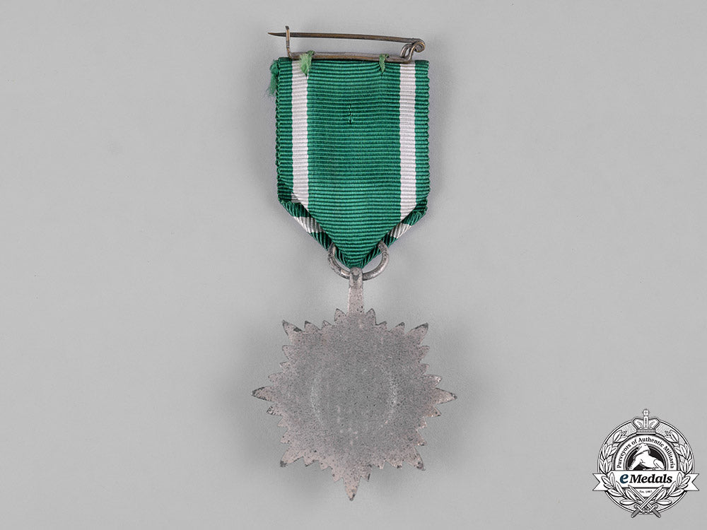 germany,_wehrmacht._an_eastern_people’s_merit_decoration,_ii_class,_silver_grade_c19-8900