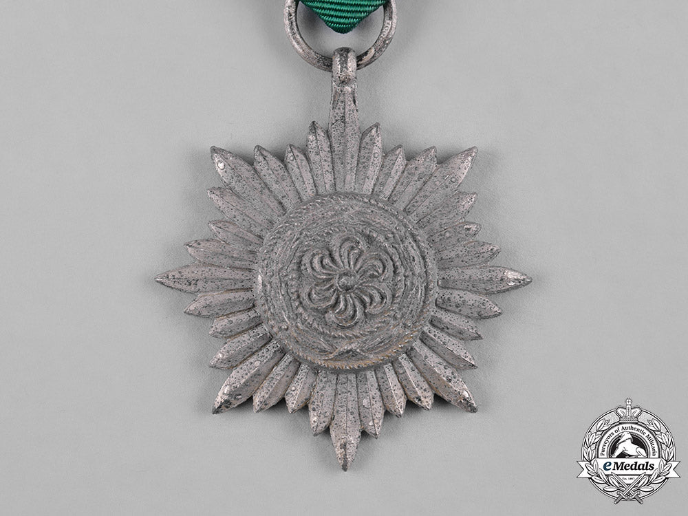 germany,_wehrmacht._an_eastern_people’s_merit_decoration,_ii_class,_silver_grade_c19-8901