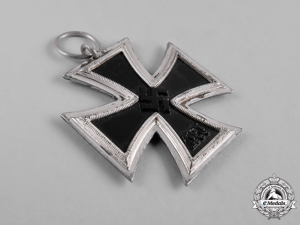 germany,_wehrmacht._a1939_iron_cross,_ii_class_c19-8919