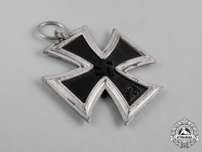 germany,_wehrmacht._a1939_iron_cross,_ii_class_c19-8919