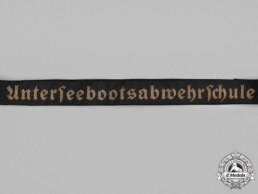 germany,_kriegsmarine._an_unterseebootsabwehrschule_cap_ribbon_c19-8921