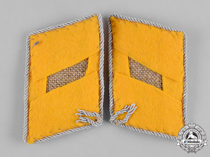 germany,_luftwaffe._a_set_of_lieutenant_rank_flyer_collar_tabs_c19-8928