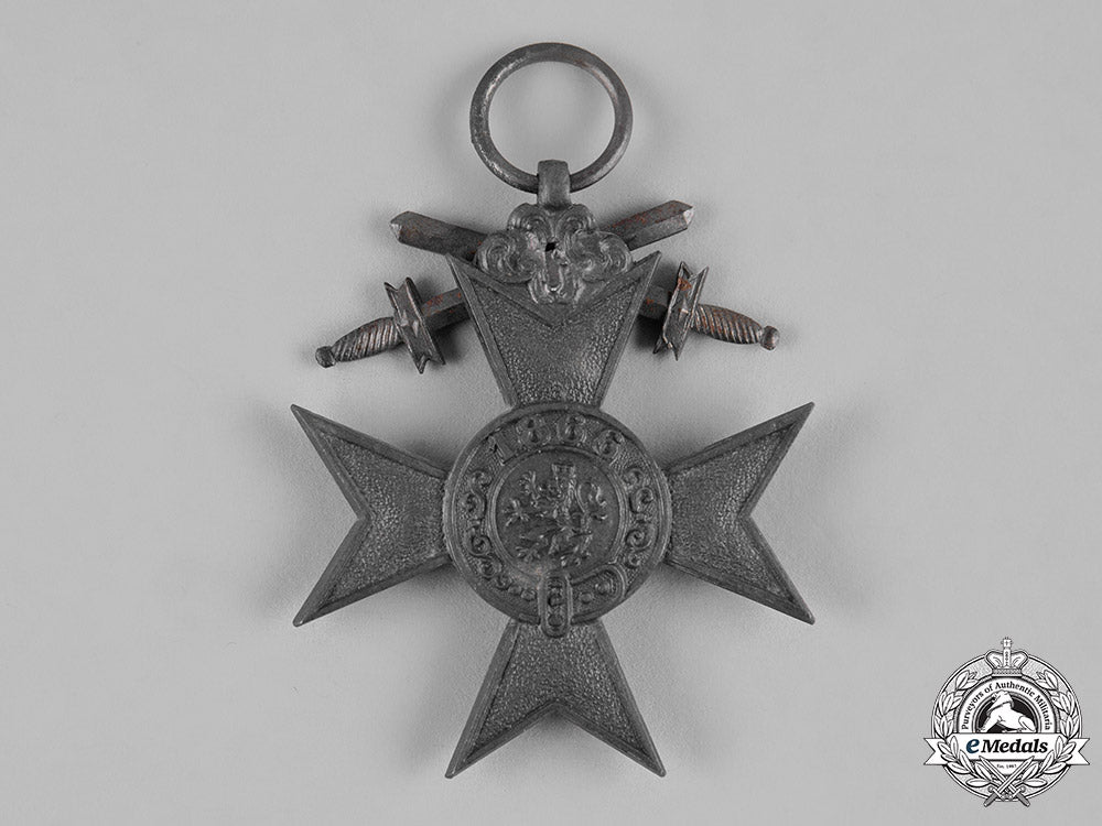 bavaria,_kingdom._a_military_merit_cross,_iii_class_with_swords,_with_case,_by_weiss&_co._c19-8932_1_1_1