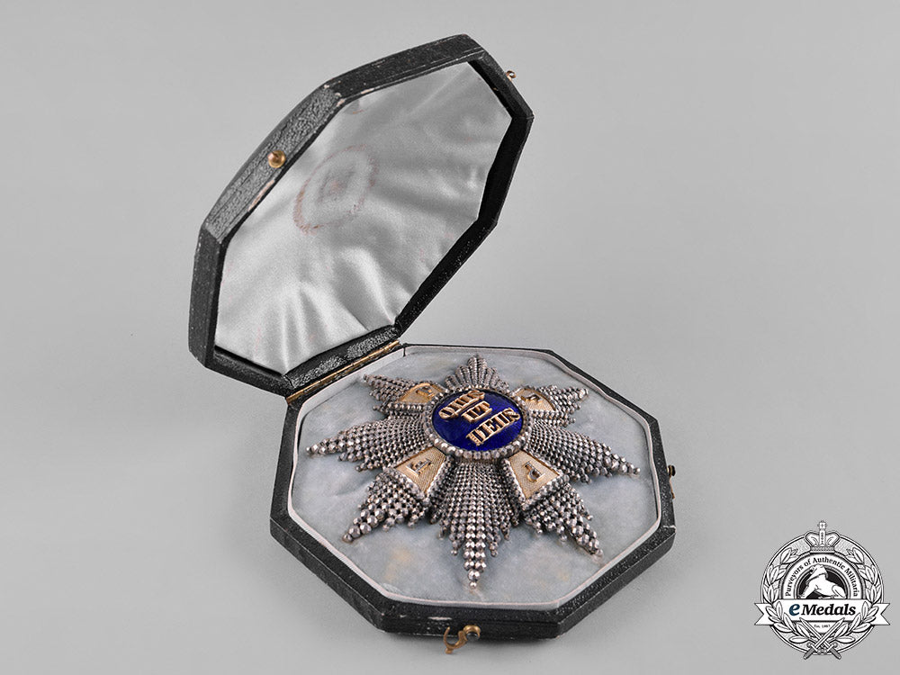 bavaria,_kingdom._an_exquisite_merit_order_of_st._michael,_grand_cross_star_with_case,_by_eduard_quellhorst,_c.1860_c19-9148_1_1_1