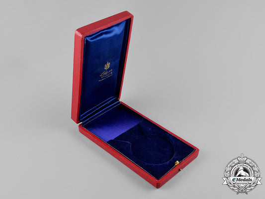 vatican._a_pontifical_medal_case_of_issue,_by_stefano_johnson_c19-9242_1_1
