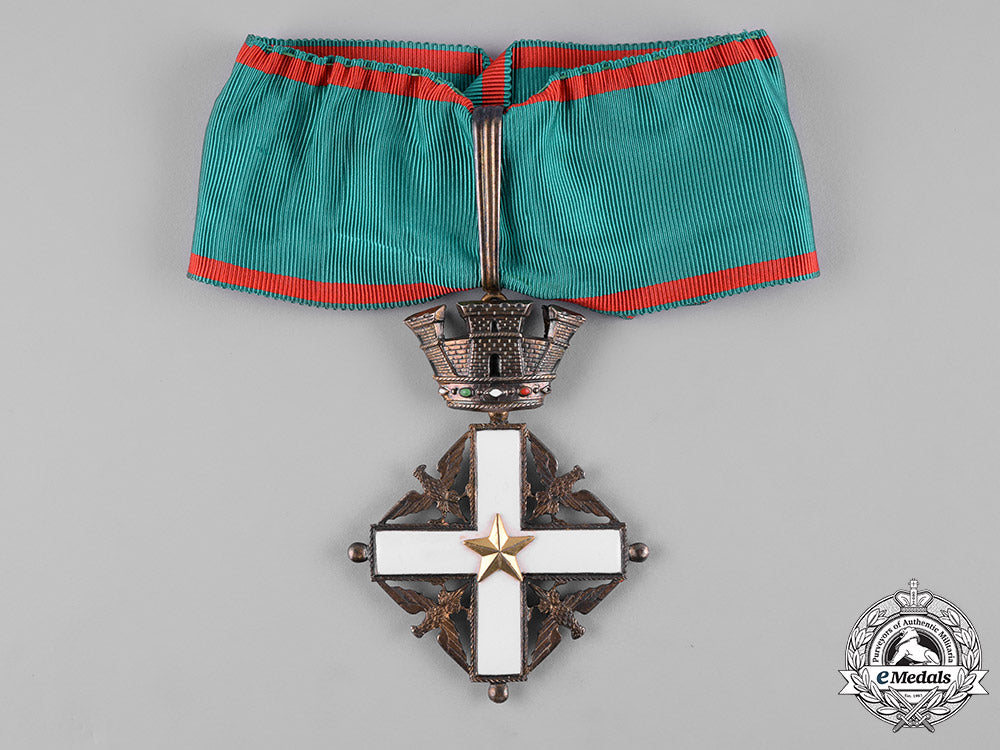 italy,_republic._an_order_of_merit_of_the_italian_republic,_iii_class_commander,_c.1955_c19-9421_1_1