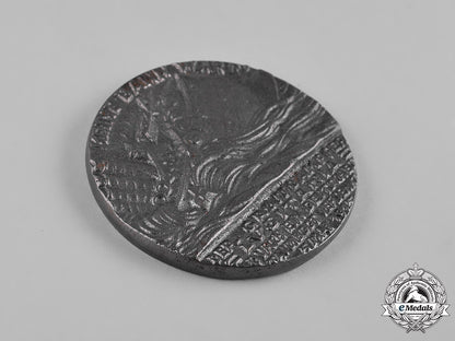 united_kingdom._a_boxed_lusitania_medallion_c19-9478