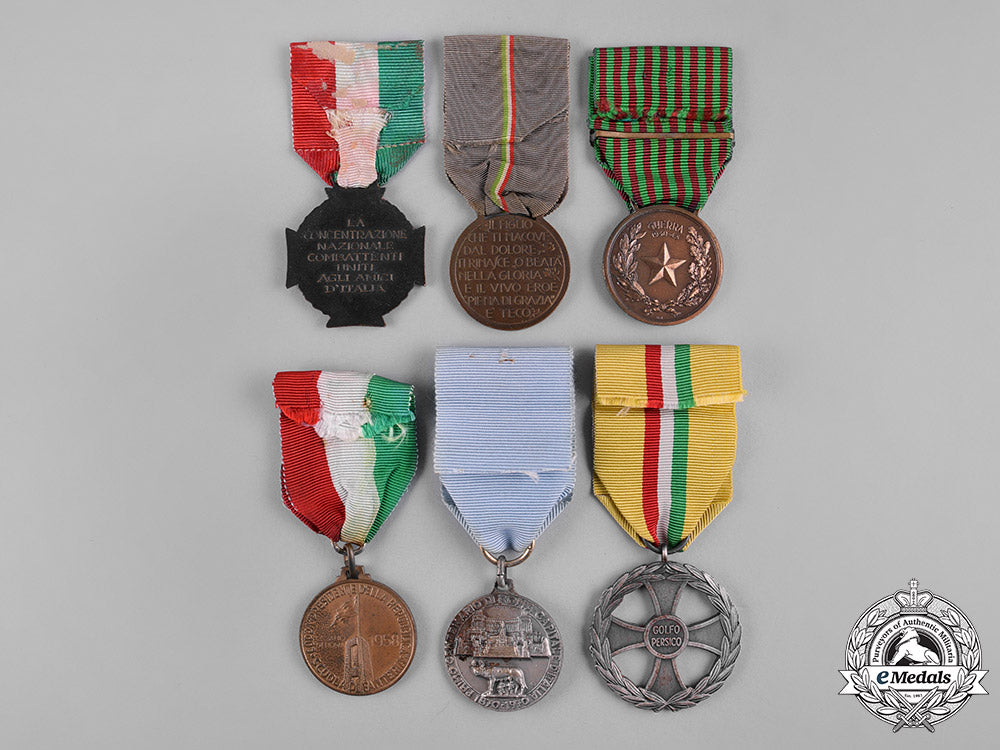 italy,_republic._a_lot_of_six_medals&_awards_c19-9857