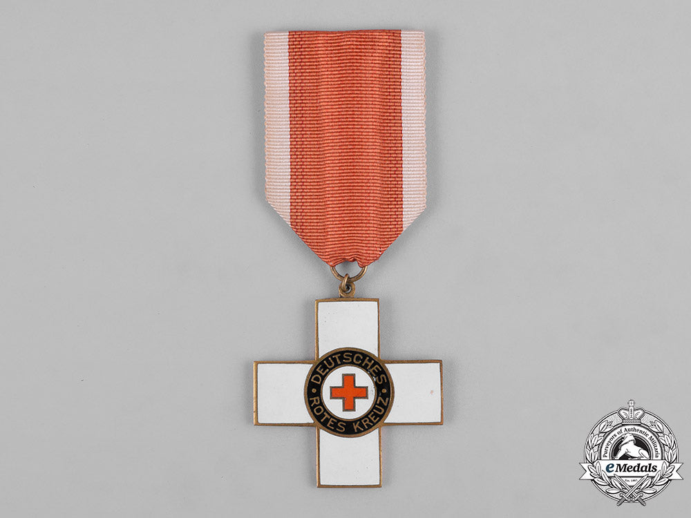 germany,_third_reich._a_lot_of_third_reich_era_medals&_insignia_c19-9926