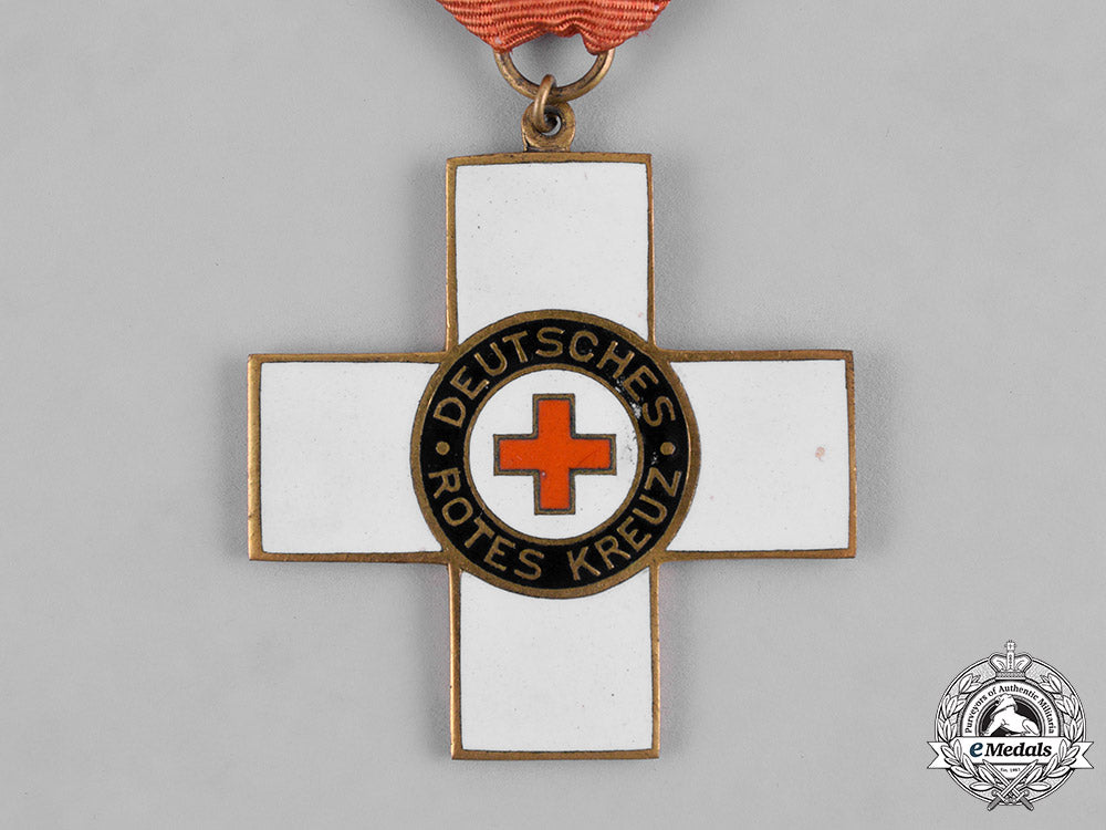 germany,_third_reich._a_lot_of_third_reich_era_medals&_insignia_c19-9928