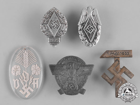germany,_third_reich._a_lot_of_third_reich_period_badges_c19-9948