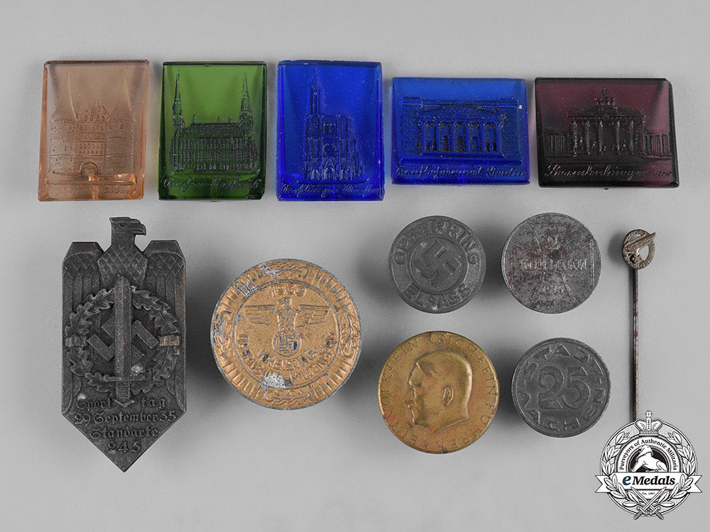 germany,_third_reich._a_lot_of_third_reich_decorations_and_badges_c19-9962