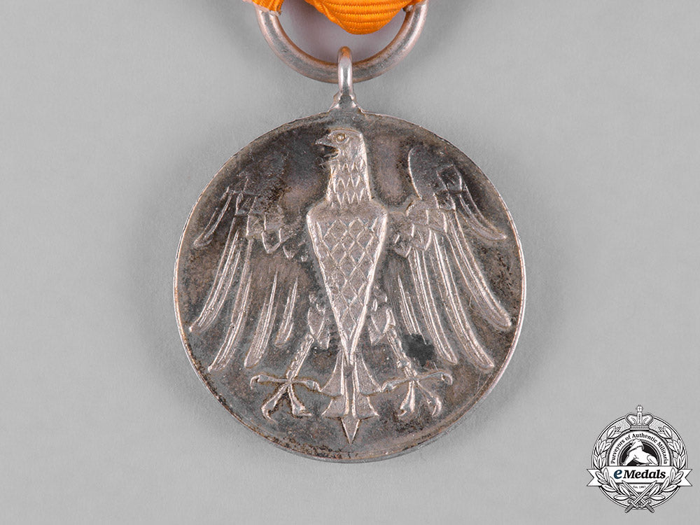 germany,_weimar._a_merit_award_for_rescue_from_danger_with_case_c19_0034