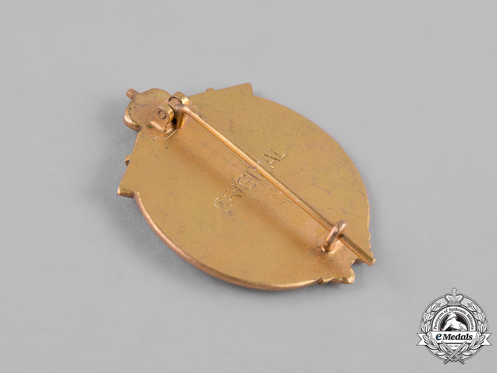 germany,_imperial._an_honour_badge_for_merit_in_the_fire_brigade_by_max_von_kawaczynski_c19_0047