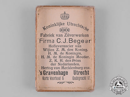 bavaria,_kingdom._a_king_ludwig_ii_commemorative_badge_with_case_of_issue_c19_0094_1