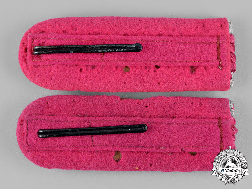 germany,_feuerschutzpolizei._a_set_of_oberwachtmeister_shoulder_boards_c19_0313