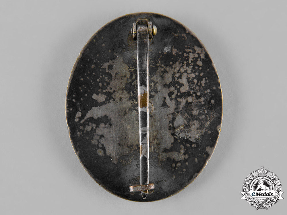 germany,_wehrmacht._a_wound_badge,_silver_grade,_by_the_official_vienna_mint_c19_0421_1
