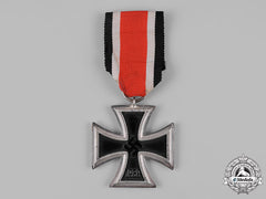 Germany, Wehrmacht. A 1939 Iron Cross Ii Class By Carl Forster & Graf