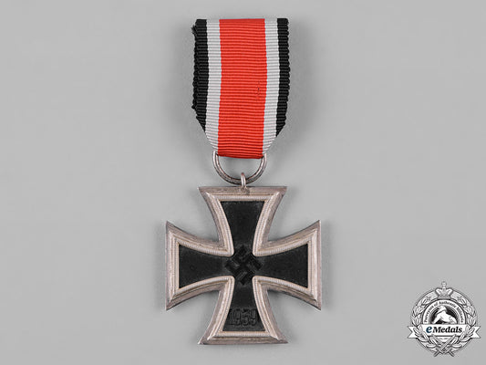 germany,_wehrmacht._a1939_iron_cross_ii_class_by_b.h._mayer_c19_0526