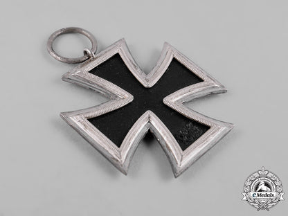 germany,_wehrmacht._a1939_iron_cross_ii_class_by_b.h._mayer_c19_0530