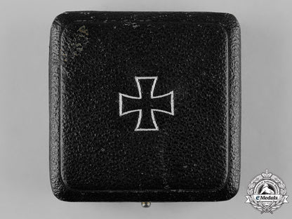 germany,_wehrmacht._a_cased1939_iron_cross_i_class,_by_c.f._zimmermann,_from_the_dietrich_maerz_collection_c19_0575