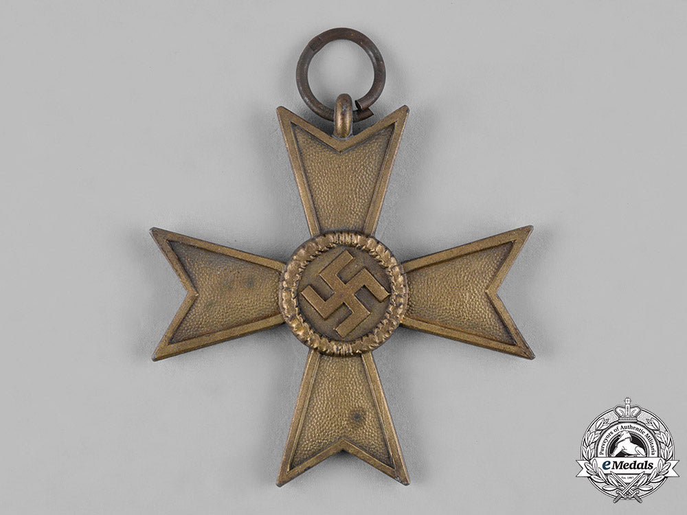 germany,_wehrmacht._a_war_merit_cross,_ii_class,_by_friedrich_orth_c19_0599