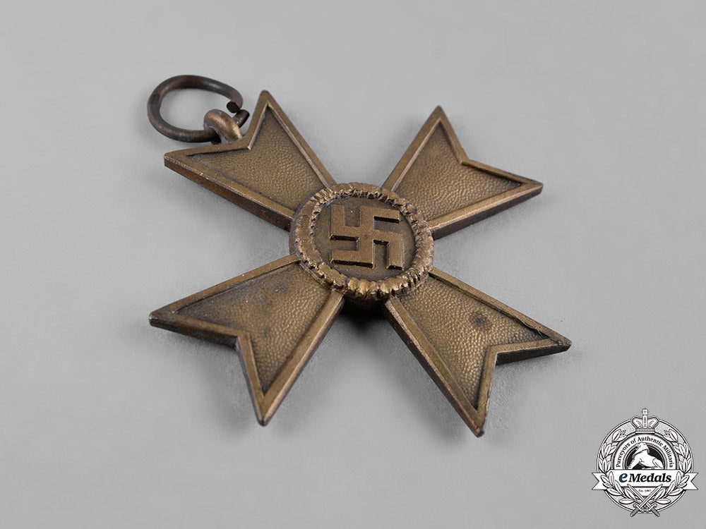 germany,_wehrmacht._a_war_merit_cross,_ii_class,_by_friedrich_orth_c19_0602
