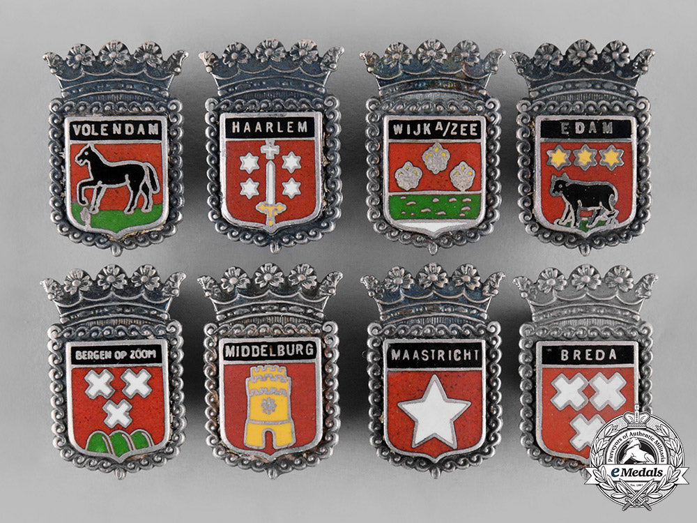 netherlands,_kingdom._forty-_eight_civic_coat-_of-_arms_badges_c19_0790_1_1_1_1_1