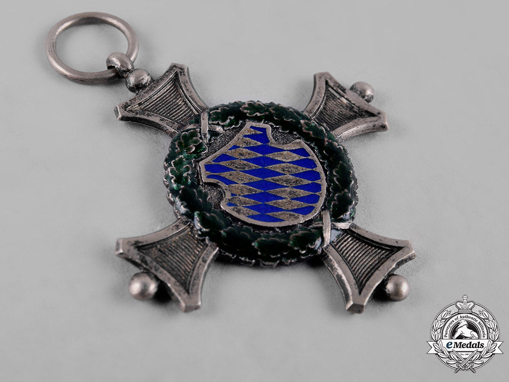 bavaria,_kingdom._a_military_service_cross,_i_class_for40_years_of_service_c19_0982_1