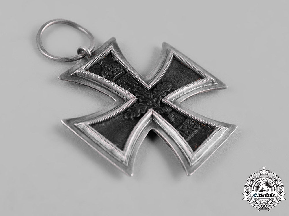 germany,_imperial._a1914_iron_cross_ii_class_with_award_document_to_unteroffizier_holzmann_c19_1028