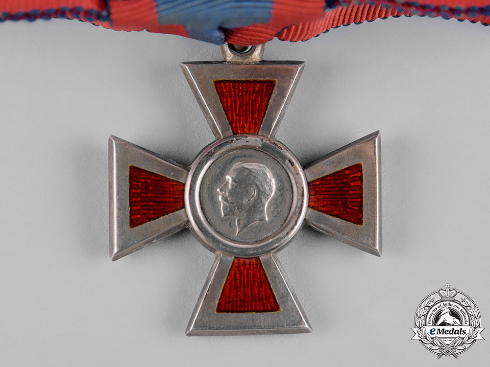 united_kingdom._a_royal_red_cross,_ii_class,_by_garrard&_co._c19_1109