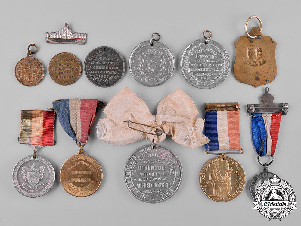 united_kingdom._a_lot_of_eleven_royal_coronation&_commemorative_medals_c19_1158