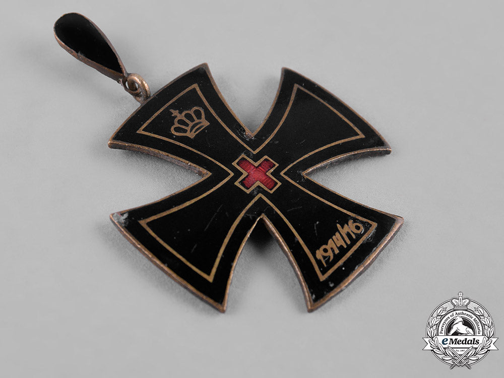germany,_imperial._a_first_war_red_cross_badge_c19_1525