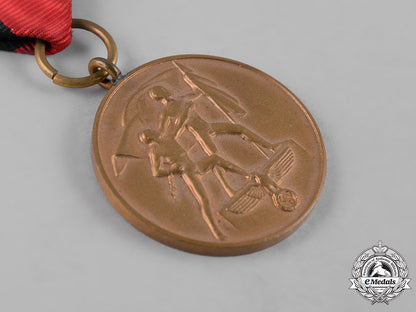 germany,_wehrmacht._a_sudetenland_medal_with_prague_castle_bar,_with_case,_by_deschler&_sohn_c19_1586_1