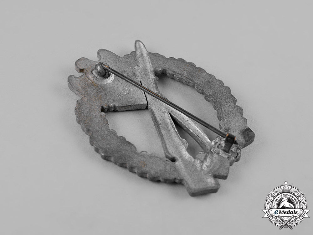germany,_wehrmacht._a_silver_grade_infantry_assault_badge,_by_richard_simm&_söhne_c19_1619