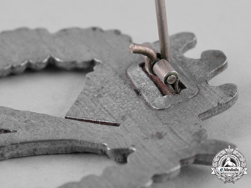 germany,_wehrmacht._a_silver_grade_infantry_assault_badge_c19_1628