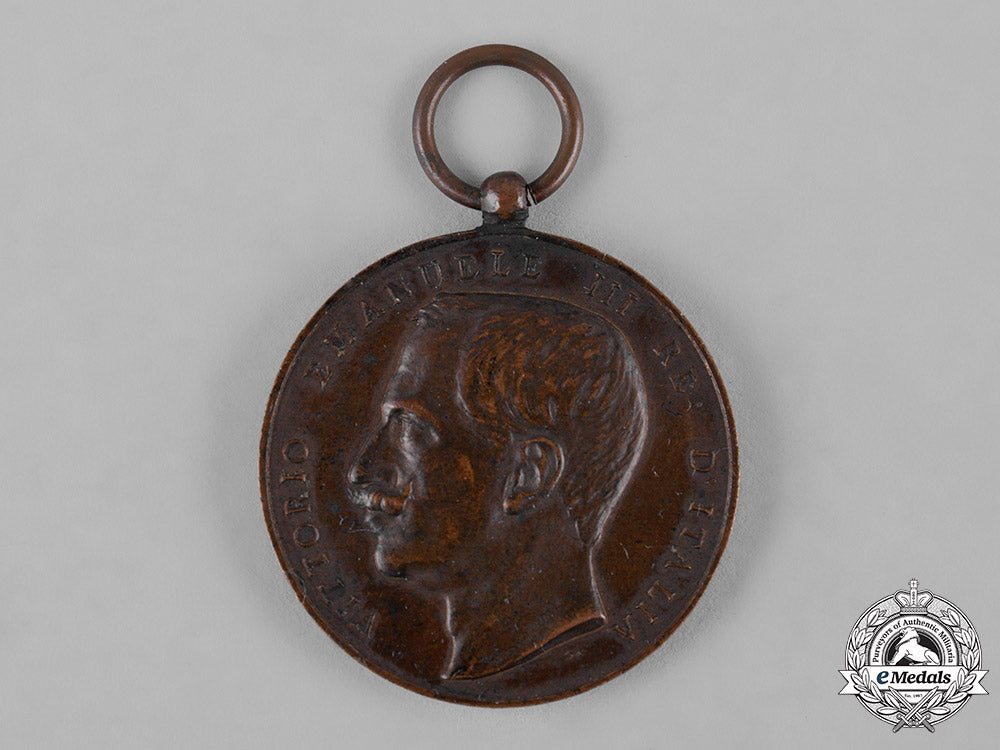 italy,_kingdom._a_medal_for_public_welfare,_iii_class_bronze_grade_c19_1668