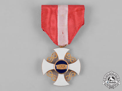 italy,_kingdom._an_order_of_the_crown_in_gold,_v_class_knight,_c.1920_c19_1684