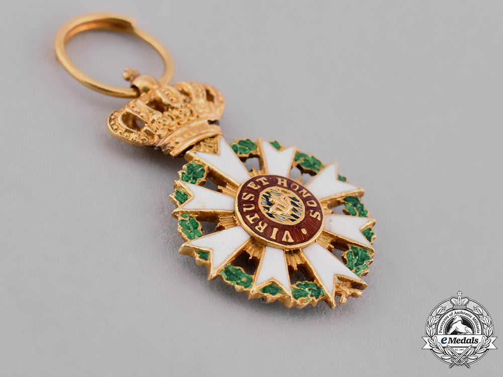 bavaria,_kingdom._a_miniature_order_of_merit_of_the_crown_in_gold,_knight’s_cross,_c.1900_c19_1754_1